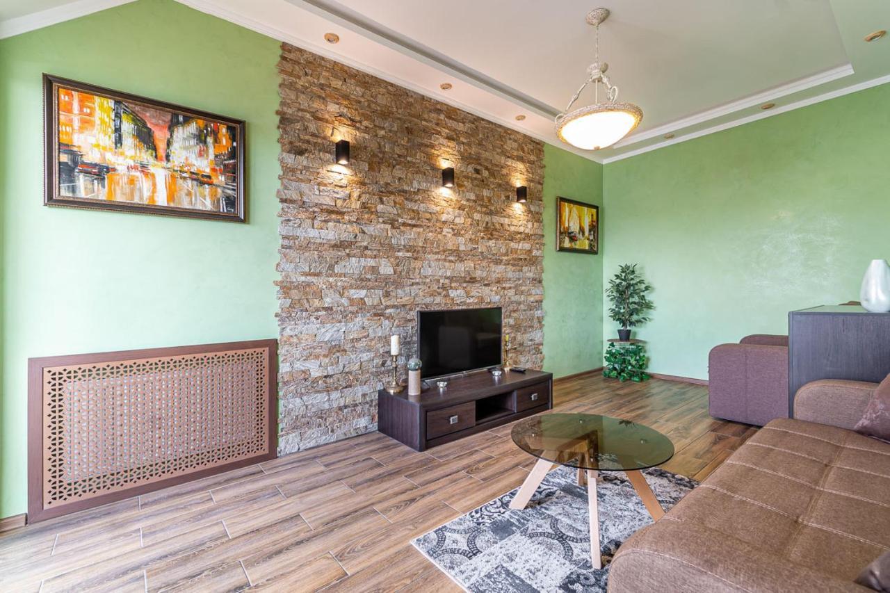 Apartments “U Prawnika” Lviv Extérieur photo